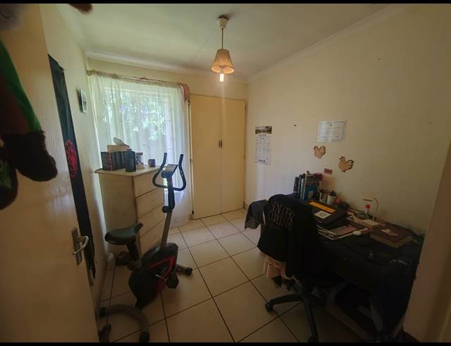 2 BEDROOM FREESTANDING FOR SALE IN HUNTINGDON